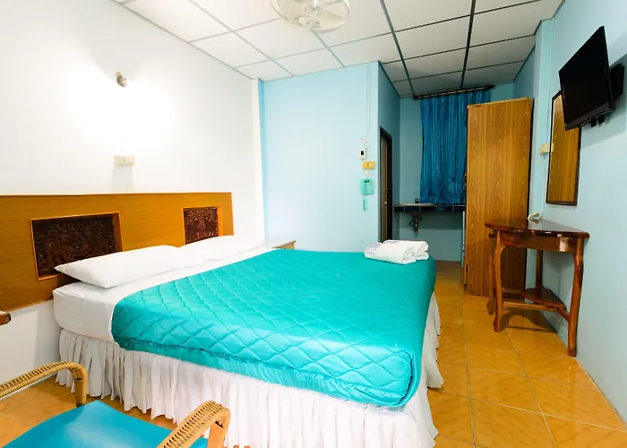 Hotel Sananwan Palace 2*