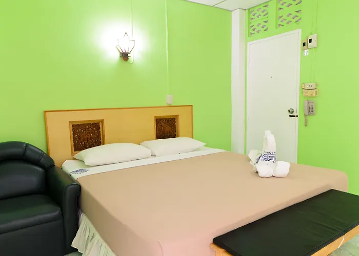 Hotel Sananwan Palace