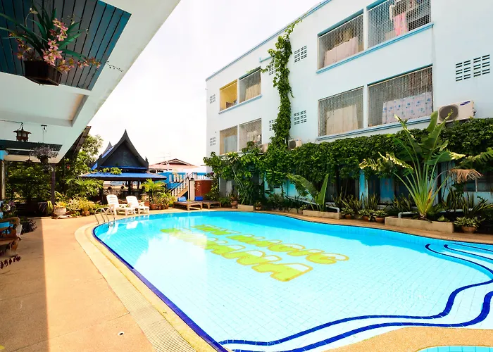 Sananwan Palace 2*